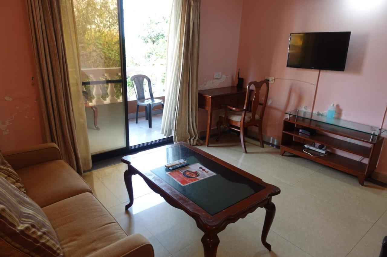 Westwood Residence Goa - The Boutique Hotel マプサ エクステリア 写真
