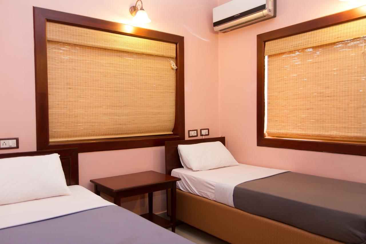 Westwood Residence Goa - The Boutique Hotel マプサ エクステリア 写真