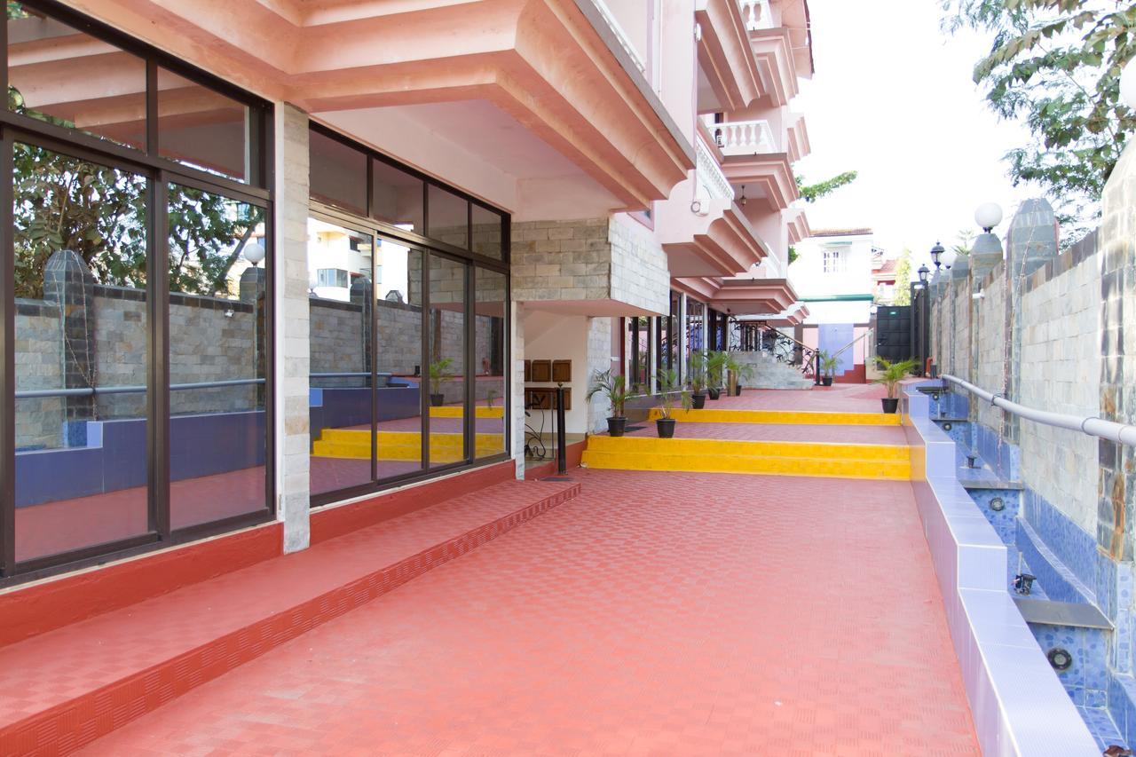 Westwood Residence Goa - The Boutique Hotel マプサ エクステリア 写真